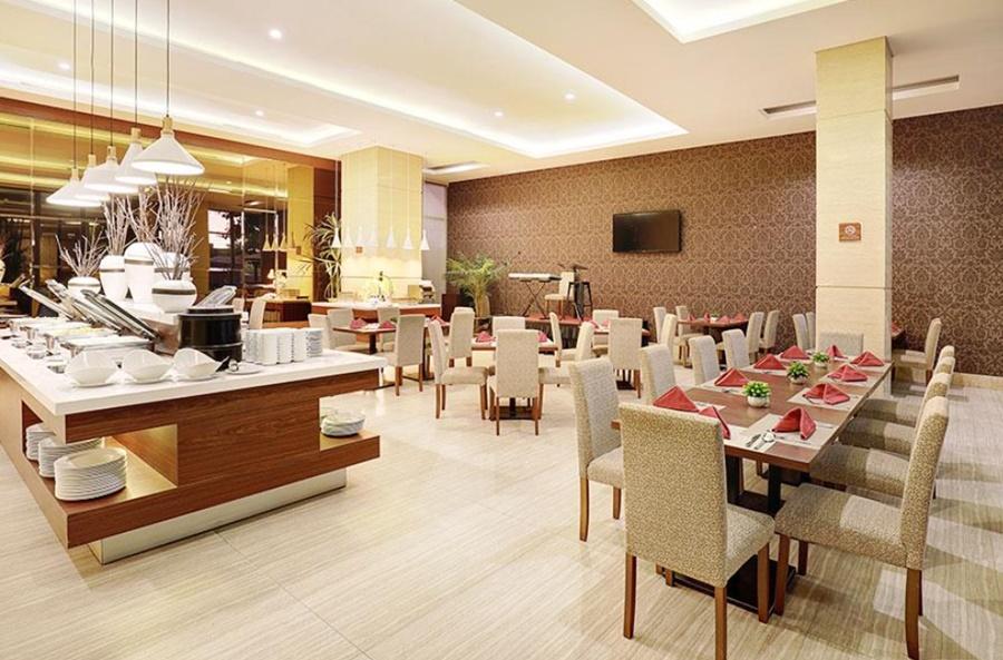 Swiss-Belhotel Sorong Exterior photo