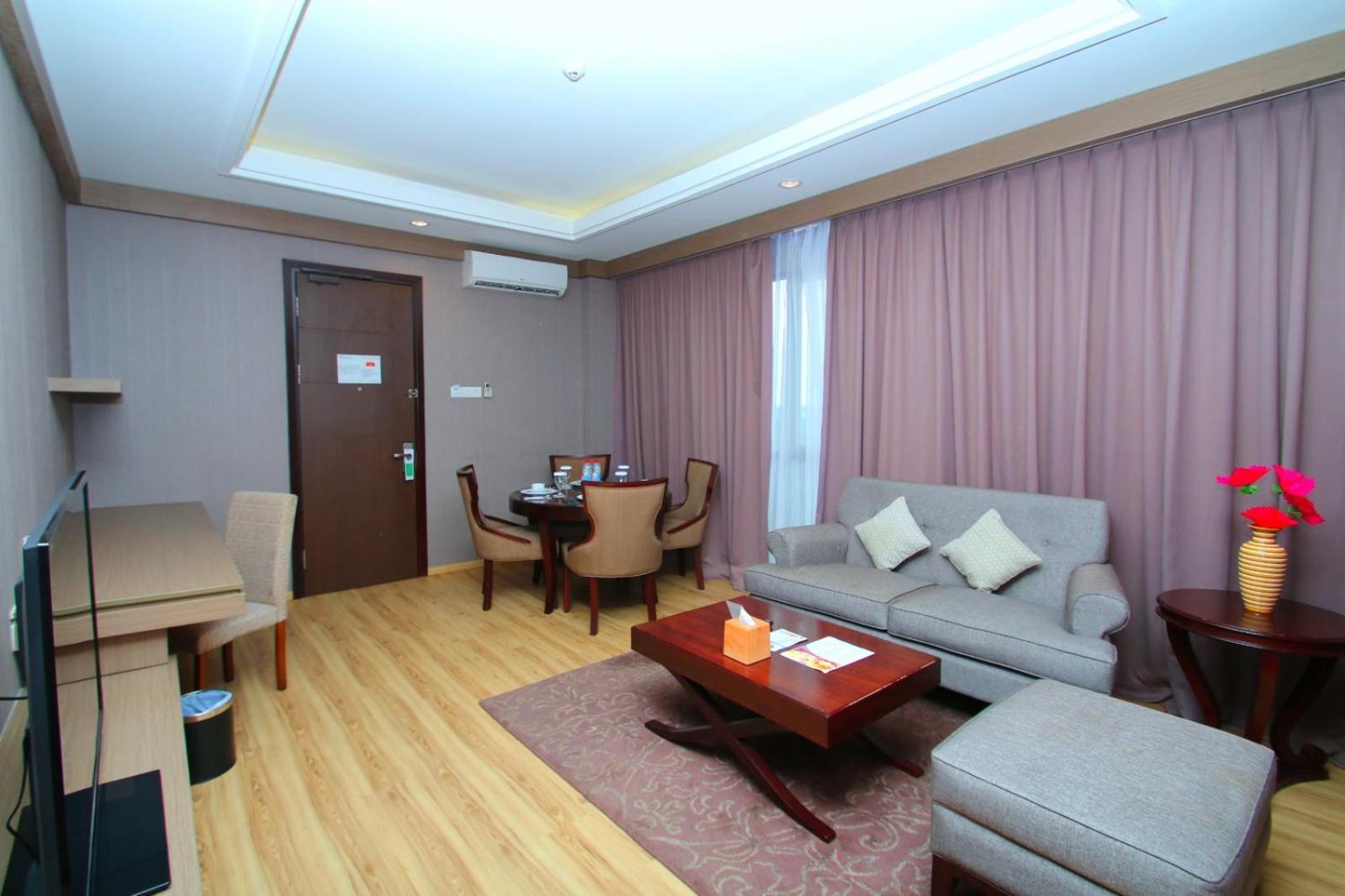 Swiss-Belhotel Sorong Exterior photo